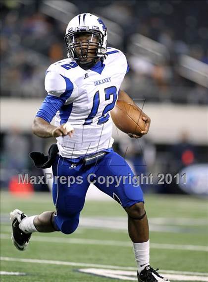 Thumbnail 1 in Steele vs. Dekaney (UIL 5A Division 2 Final) photogallery.