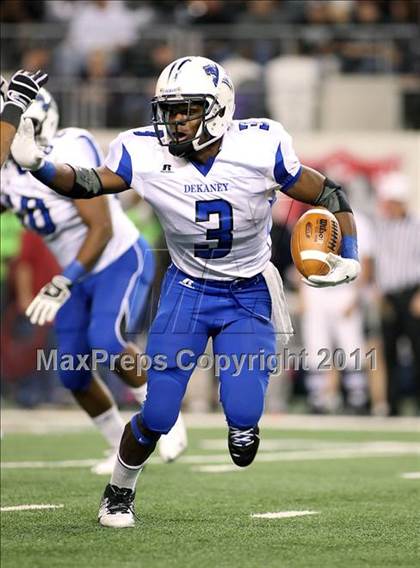Thumbnail 1 in Steele vs. Dekaney (UIL 5A Division 2 Final) photogallery.