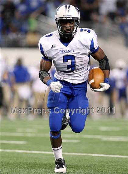 Thumbnail 1 in Steele vs. Dekaney (UIL 5A Division 2 Final) photogallery.