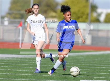 Thumbnail 2 in Chandler vs Desert Mountain (Coyote Classic Tournament) photogallery.