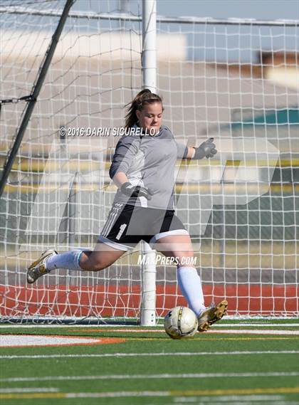 Thumbnail 3 in Chandler vs Desert Mountain (Coyote Classic Tournament) photogallery.