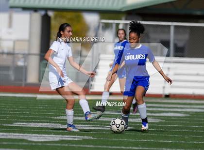 Thumbnail 1 in Chandler vs Desert Mountain (Coyote Classic Tournament) photogallery.