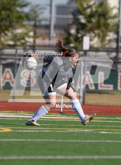 Thumbnail 2 in Chandler vs Desert Mountain (Coyote Classic Tournament) photogallery.