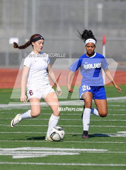 Thumbnail 3 in Chandler vs Desert Mountain (Coyote Classic Tournament) photogallery.
