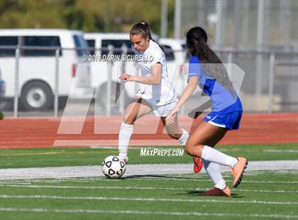 Thumbnail 3 in Chandler vs Desert Mountain (Coyote Classic Tournament) photogallery.