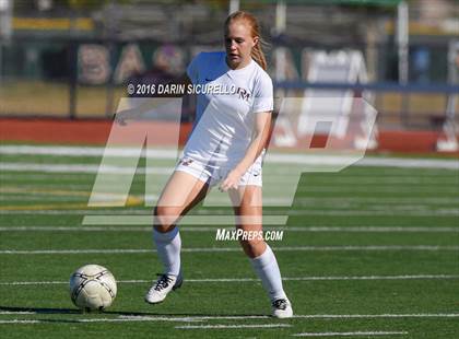 Thumbnail 3 in Chandler vs Desert Mountain (Coyote Classic Tournament) photogallery.