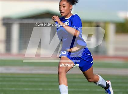 Thumbnail 2 in Chandler vs Desert Mountain (Coyote Classic Tournament) photogallery.