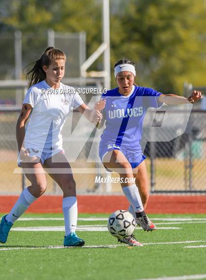 Thumbnail 2 in Chandler vs Desert Mountain (Coyote Classic Tournament) photogallery.