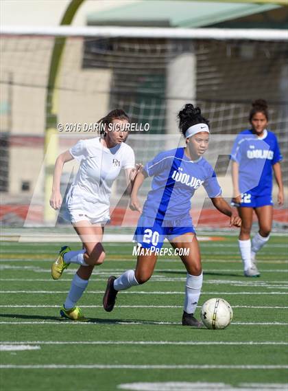 Thumbnail 3 in Chandler vs Desert Mountain (Coyote Classic Tournament) photogallery.