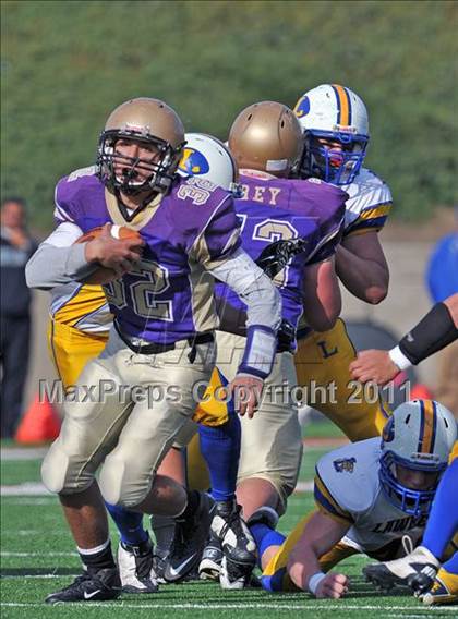Thumbnail 3 in Lawrence vs. Sayville (Long Island Class 3 Final) photogallery.
