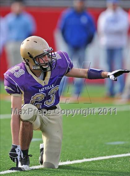 Thumbnail 3 in Lawrence vs. Sayville (Long Island Class 3 Final) photogallery.