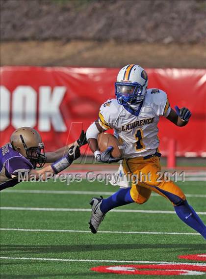 Thumbnail 1 in Lawrence vs. Sayville (Long Island Class 3 Final) photogallery.