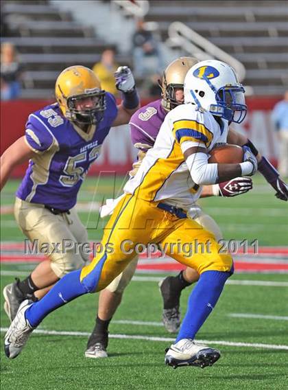 Thumbnail 1 in Lawrence vs. Sayville (Long Island Class 3 Final) photogallery.