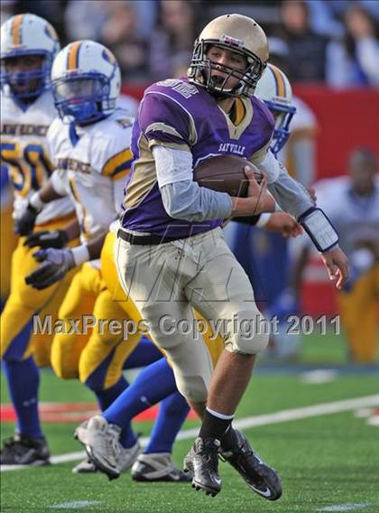Thumbnail 3 in Lawrence vs. Sayville (Long Island Class 3 Final) photogallery.