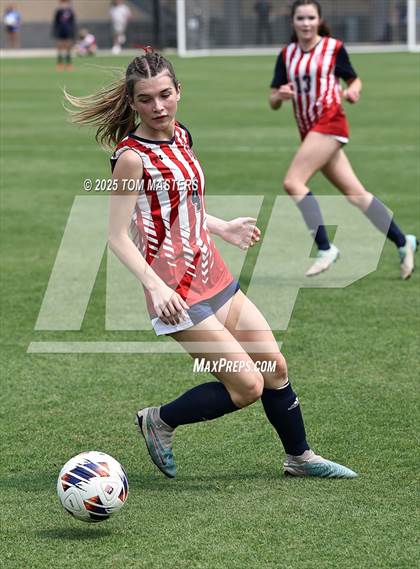 Thumbnail 2 in Pine Lake Prep vs. Franklin Academy (NCHSAA 2A Championship) photogallery.