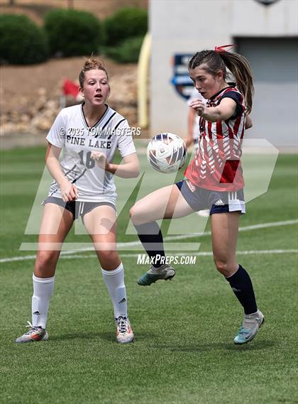 Thumbnail 3 in Pine Lake Prep vs. Franklin Academy (NCHSAA 2A Championship) photogallery.