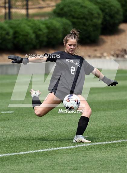 Thumbnail 3 in Pine Lake Prep vs. Franklin Academy (NCHSAA 2A Championship) photogallery.