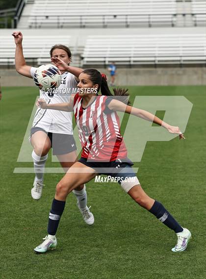 Thumbnail 2 in Pine Lake Prep vs. Franklin Academy (NCHSAA 2A Championship) photogallery.
