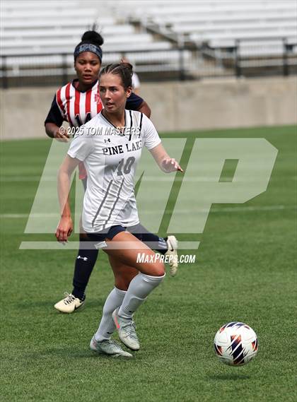Thumbnail 2 in Pine Lake Prep vs. Franklin Academy (NCHSAA 2A Championship) photogallery.