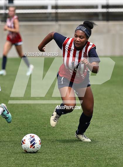 Thumbnail 2 in Pine Lake Prep vs. Franklin Academy (NCHSAA 2A Championship) photogallery.
