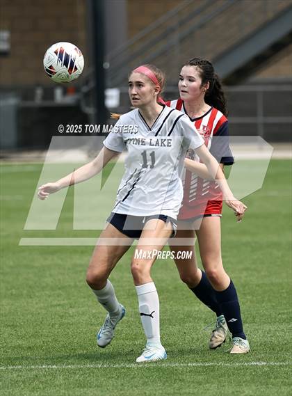 Thumbnail 3 in Pine Lake Prep vs. Franklin Academy (NCHSAA 2A Championship) photogallery.