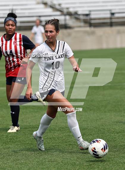 Thumbnail 3 in Pine Lake Prep vs. Franklin Academy (NCHSAA 2A Championship) photogallery.