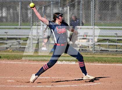 Thumbnail 3 in Foran @ North Haven photogallery.
