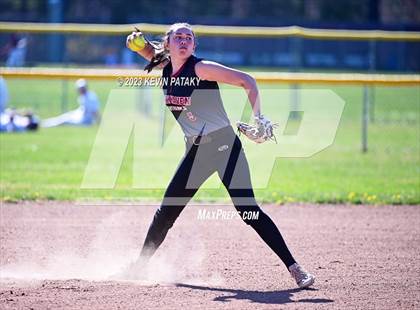 Thumbnail 3 in Foran @ North Haven photogallery.