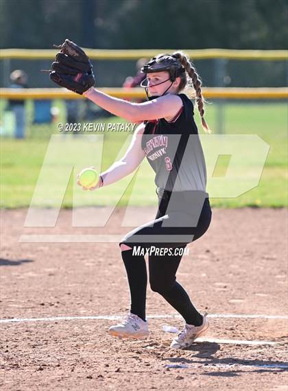 Thumbnail 3 in Foran @ North Haven photogallery.