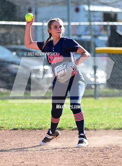 Thumbnail 1 in Foran @ North Haven photogallery.