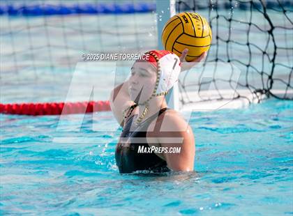 Thumbnail 2 in Woodrow Wilson vs Foothill (Bill Barnett Holiday Cup) photogallery.