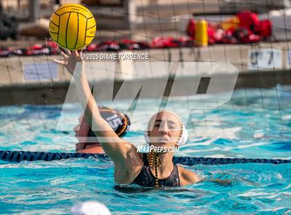 Thumbnail 3 in Woodrow Wilson vs Foothill (Bill Barnett Holiday Cup) photogallery.