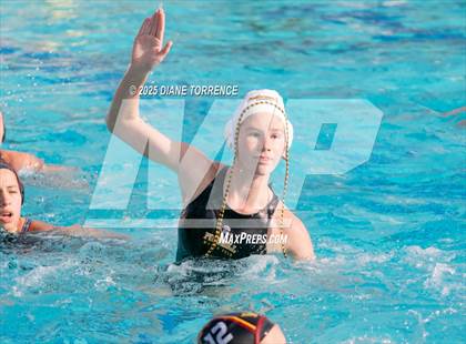 Thumbnail 2 in Woodrow Wilson vs Foothill (Bill Barnett Holiday Cup) photogallery.