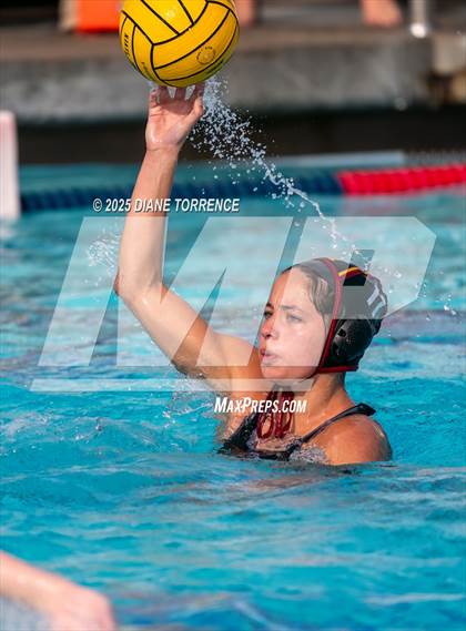 Thumbnail 2 in Woodrow Wilson vs Foothill (Bill Barnett Holiday Cup) photogallery.