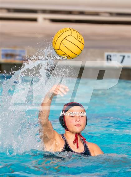 Thumbnail 2 in Woodrow Wilson vs Foothill (Bill Barnett Holiday Cup) photogallery.