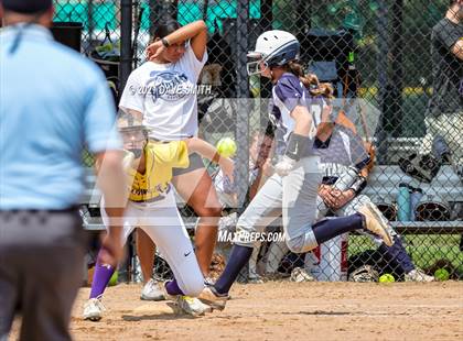 Thumbnail 2 in Pleasant Valley vs Waukee (Rick Doran Classic) photogallery.