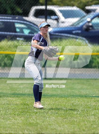 Thumbnail 3 in Pleasant Valley vs Waukee (Rick Doran Classic) photogallery.