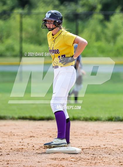 Thumbnail 3 in Pleasant Valley vs Waukee (Rick Doran Classic) photogallery.