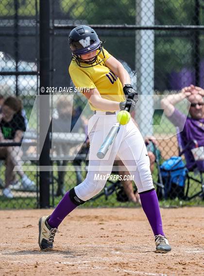 Thumbnail 3 in Pleasant Valley vs Waukee (Rick Doran Classic) photogallery.