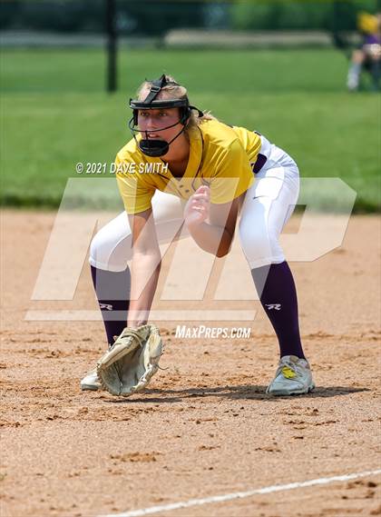 Thumbnail 3 in Pleasant Valley vs Waukee (Rick Doran Classic) photogallery.