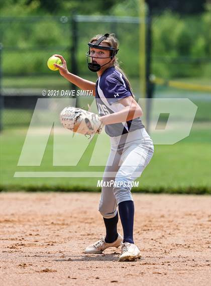 Thumbnail 2 in Pleasant Valley vs Waukee (Rick Doran Classic) photogallery.