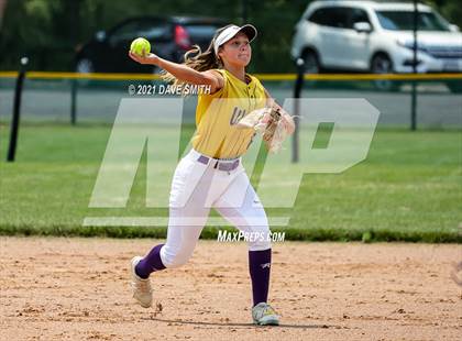 Thumbnail 3 in Pleasant Valley vs Waukee (Rick Doran Classic) photogallery.