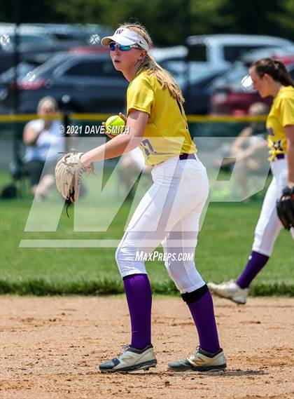 Thumbnail 2 in Pleasant Valley vs Waukee (Rick Doran Classic) photogallery.