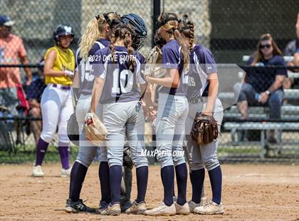 Thumbnail 3 in Pleasant Valley vs Waukee (Rick Doran Classic) photogallery.