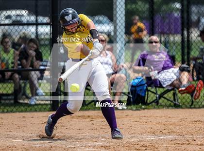 Thumbnail 3 in Pleasant Valley vs Waukee (Rick Doran Classic) photogallery.