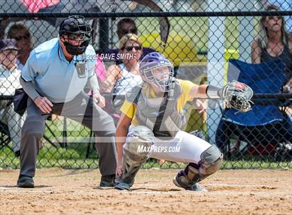 Thumbnail 1 in Pleasant Valley vs Waukee (Rick Doran Classic) photogallery.