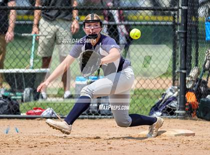 Thumbnail 2 in Pleasant Valley vs Waukee (Rick Doran Classic) photogallery.