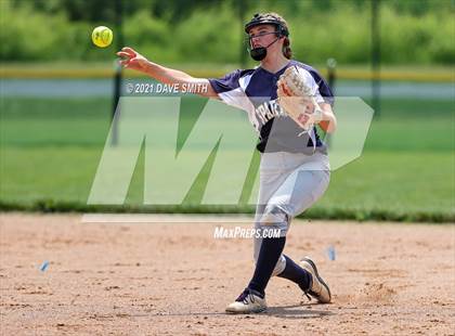 Thumbnail 1 in Pleasant Valley vs Waukee (Rick Doran Classic) photogallery.