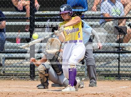 Thumbnail 3 in Pleasant Valley vs Waukee (Rick Doran Classic) photogallery.