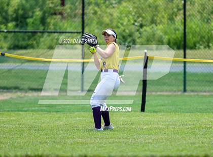 Thumbnail 3 in Pleasant Valley vs Waukee (Rick Doran Classic) photogallery.